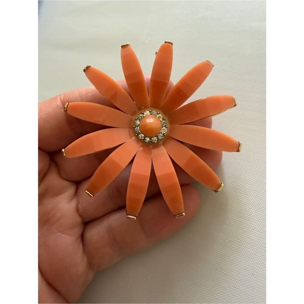 Flower Power Mod Statement Daisy Brooch by Lauren Conrad